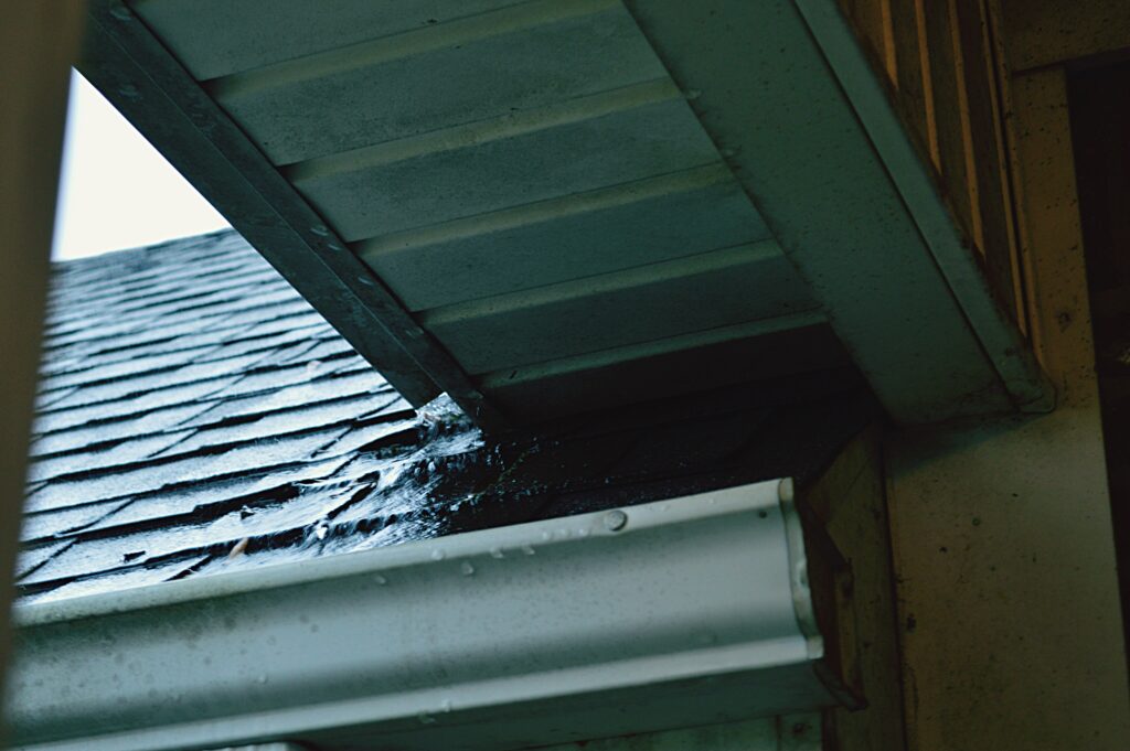 How to fix a commercial roof leak Repair steps