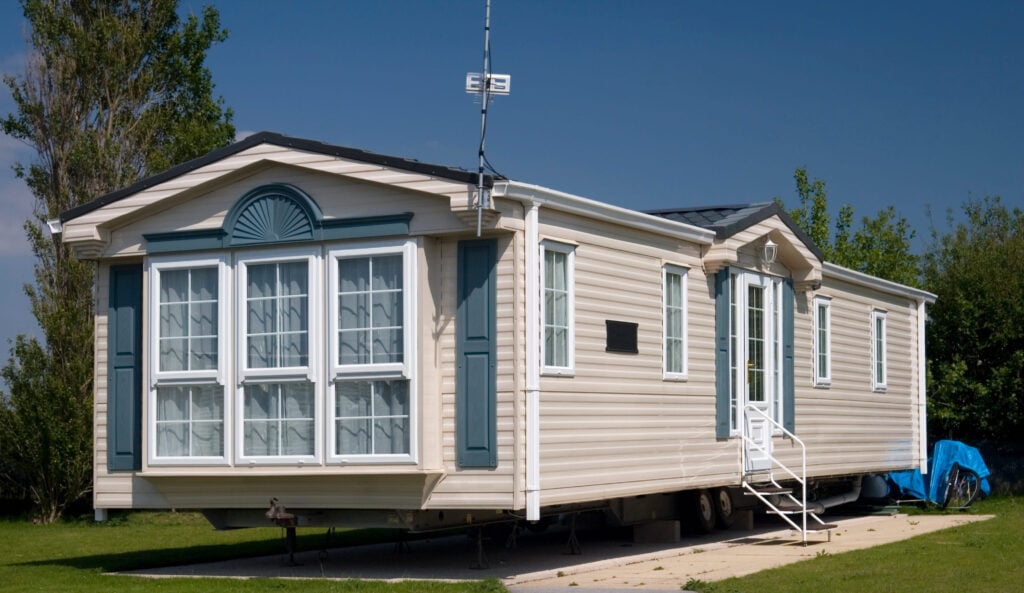 Cost of replacing roof on mobile home